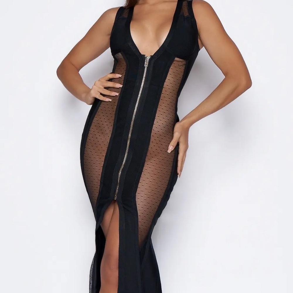 Posh Black Mesh Panel Maxi Dress with Front Zipper